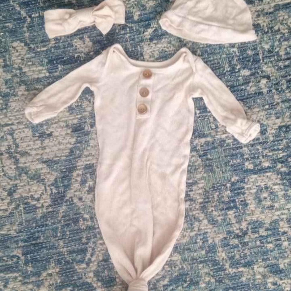 Cozy White Knotted Baby Gown